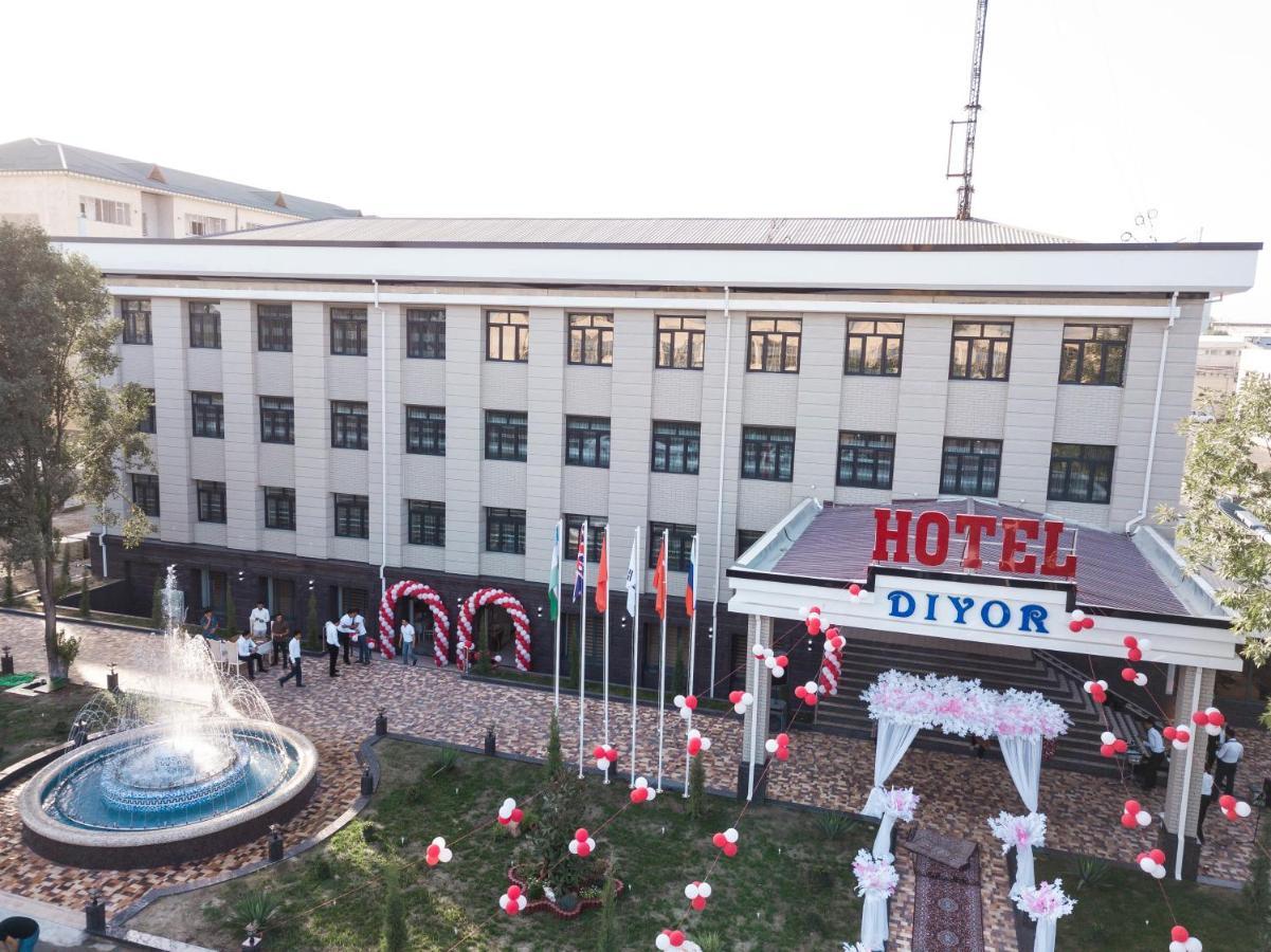 Diyor Hotel Marghilon エクステリア 写真