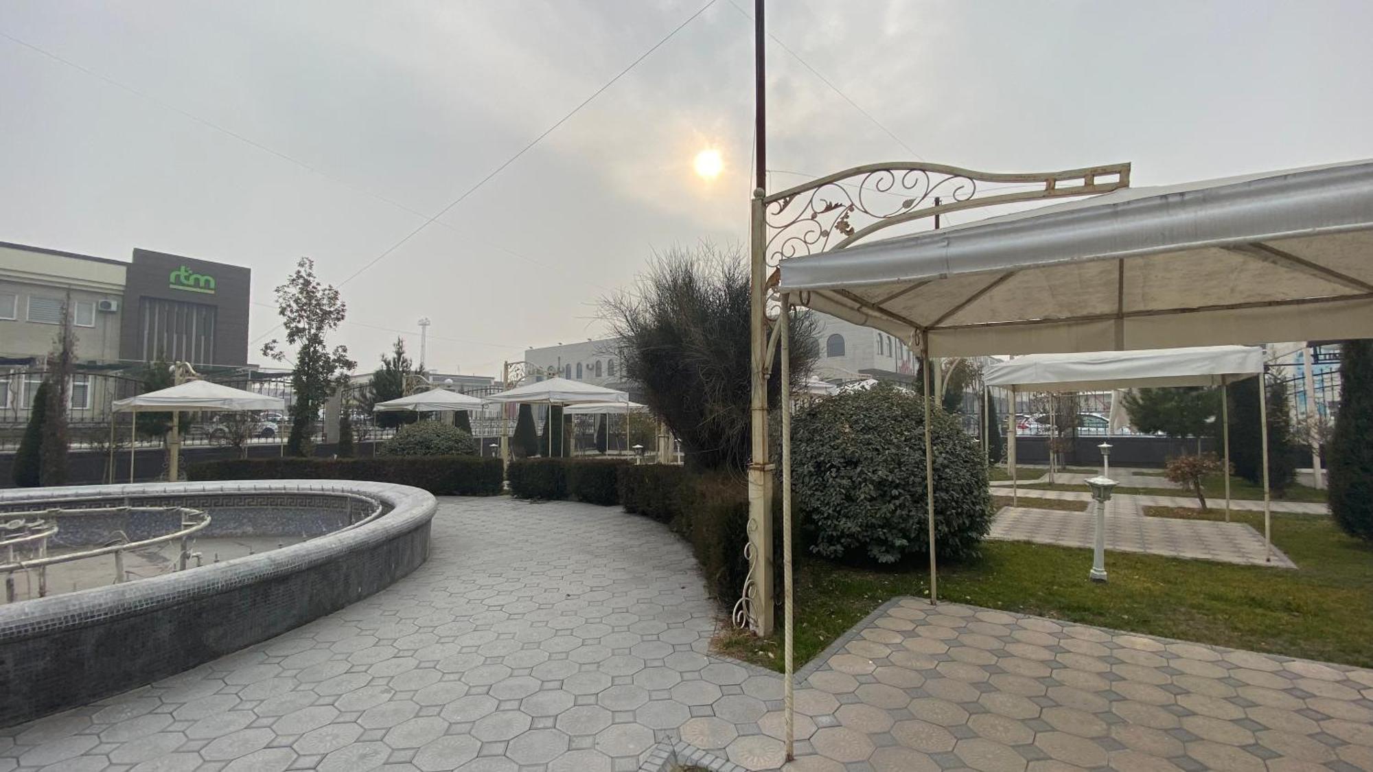 Diyor Hotel Marghilon エクステリア 写真