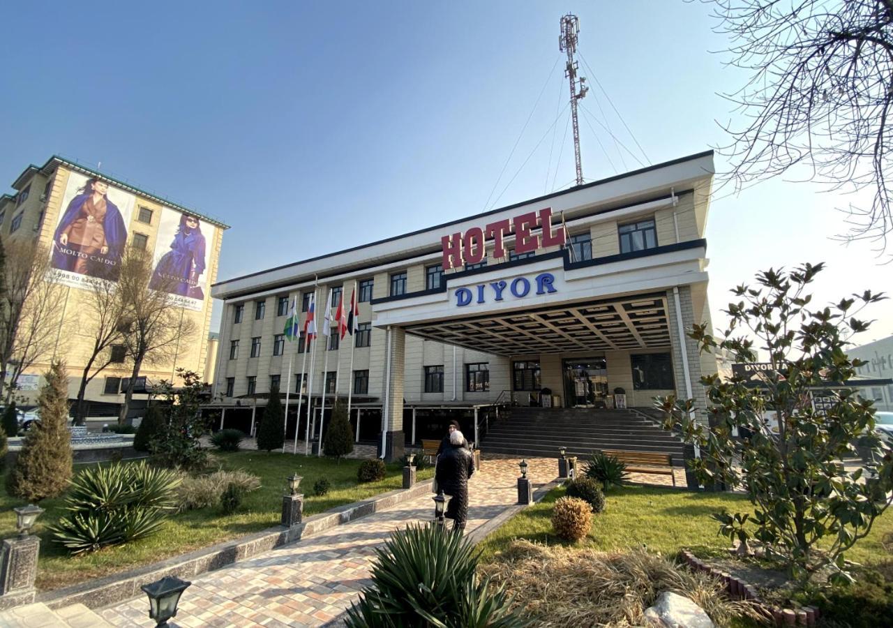 Diyor Hotel Marghilon エクステリア 写真