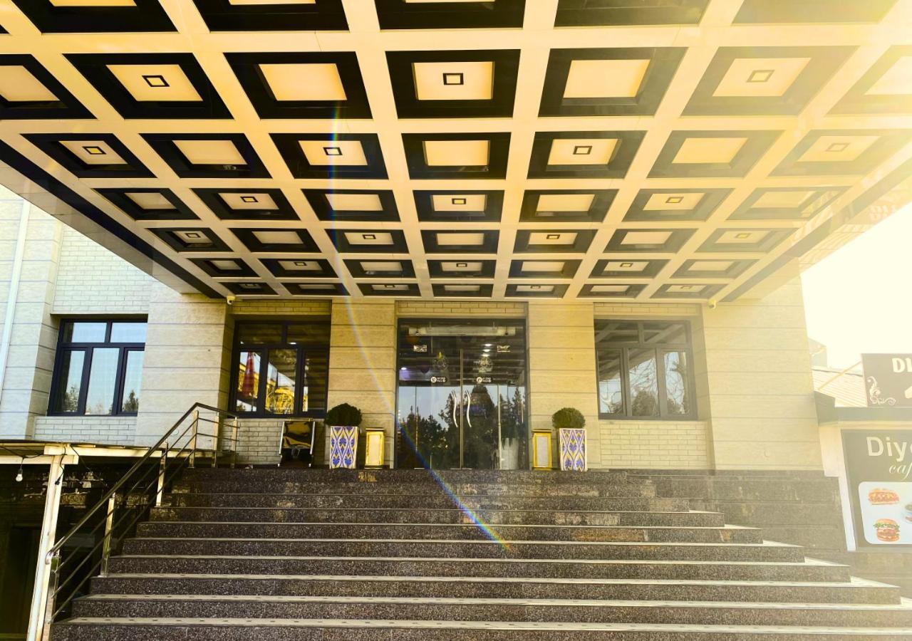 Diyor Hotel Marghilon エクステリア 写真