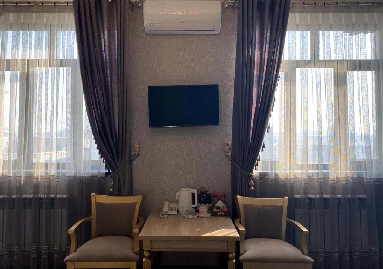 Diyor Hotel Marghilon エクステリア 写真