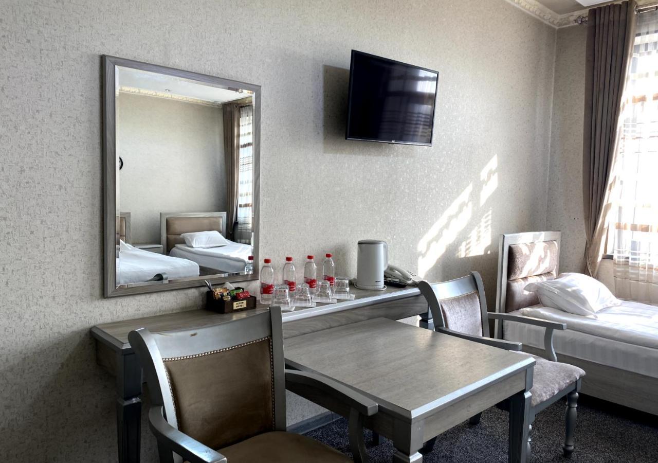 Diyor Hotel Marghilon エクステリア 写真