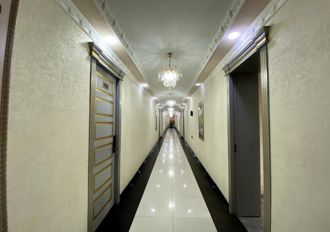 Diyor Hotel Marghilon エクステリア 写真