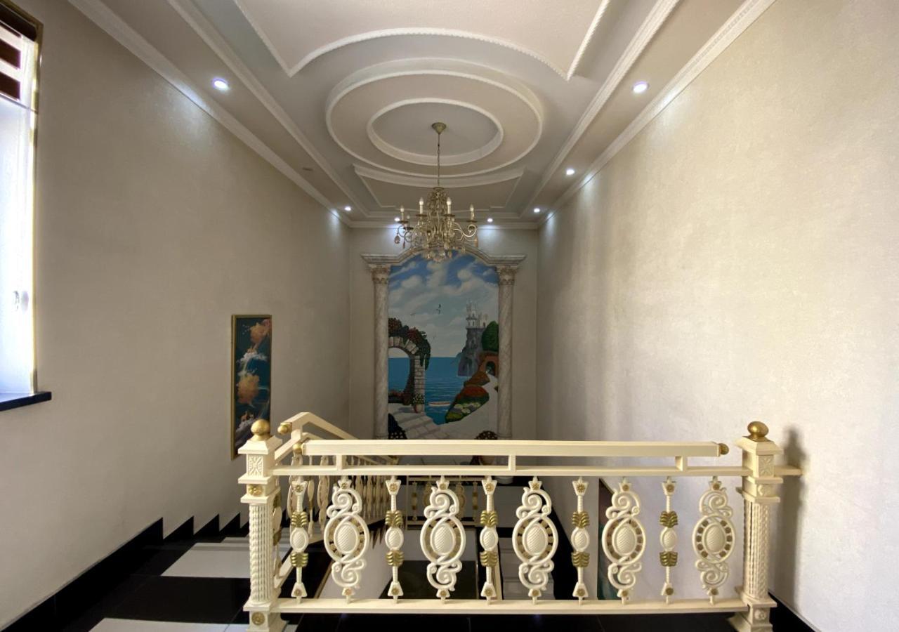 Diyor Hotel Marghilon エクステリア 写真